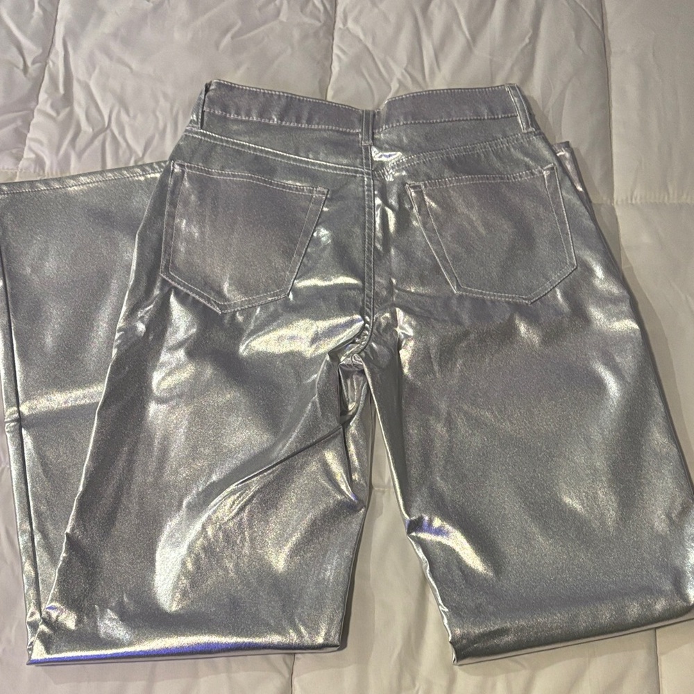 Divided Metallic Silver Straight Leg Jeans - Picture 4 of 4